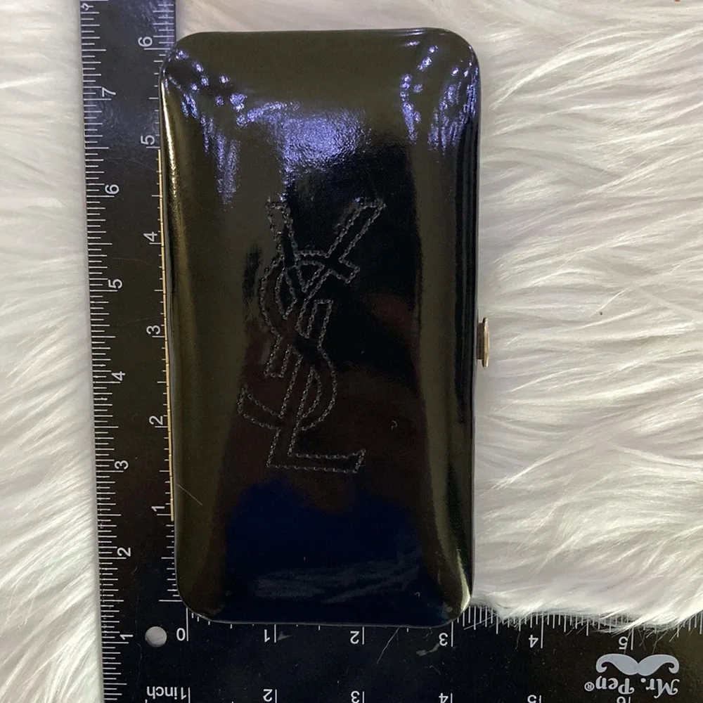 ❤️ Yves Saint Laurent YSL Grooming Kit ❤️ - Picture 7 of 7